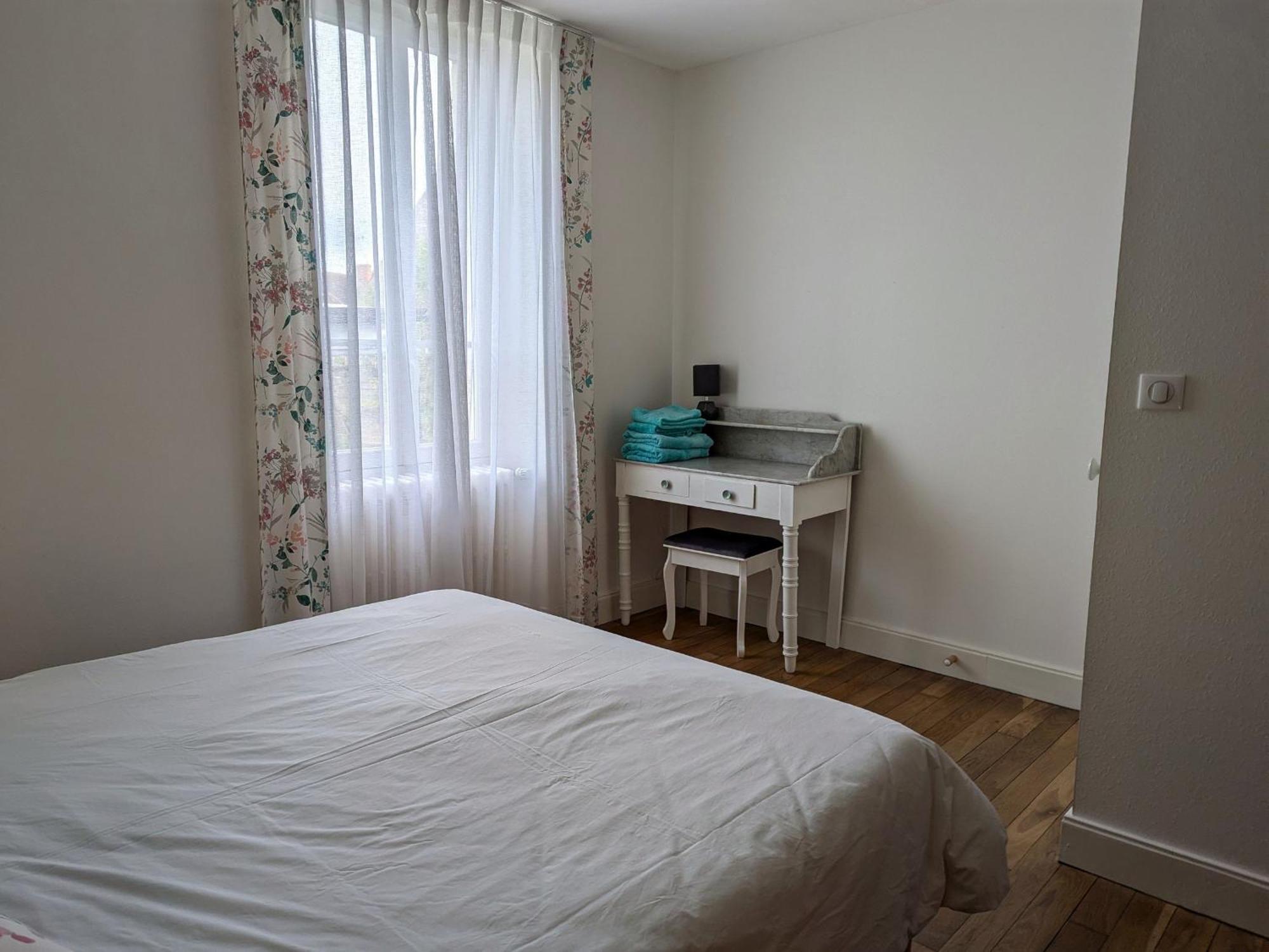 Gite Champetre A Mareau-Aux-Pres: Terrasse, Jardin, Et Confort Pour 6 Personnes - Fr-1-590-140 Mareau-aux-Prés Exterior foto