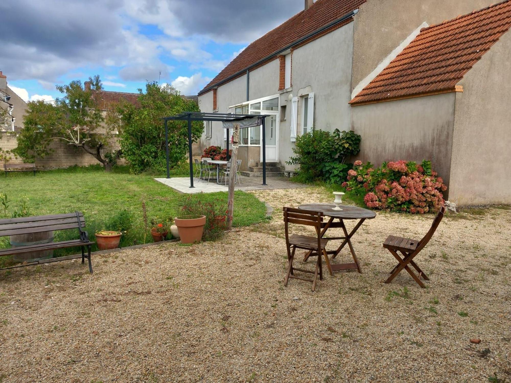 Gite Champetre A Mareau-Aux-Pres: Terrasse, Jardin, Et Confort Pour 6 Personnes - Fr-1-590-140 Mareau-aux-Prés Exterior foto